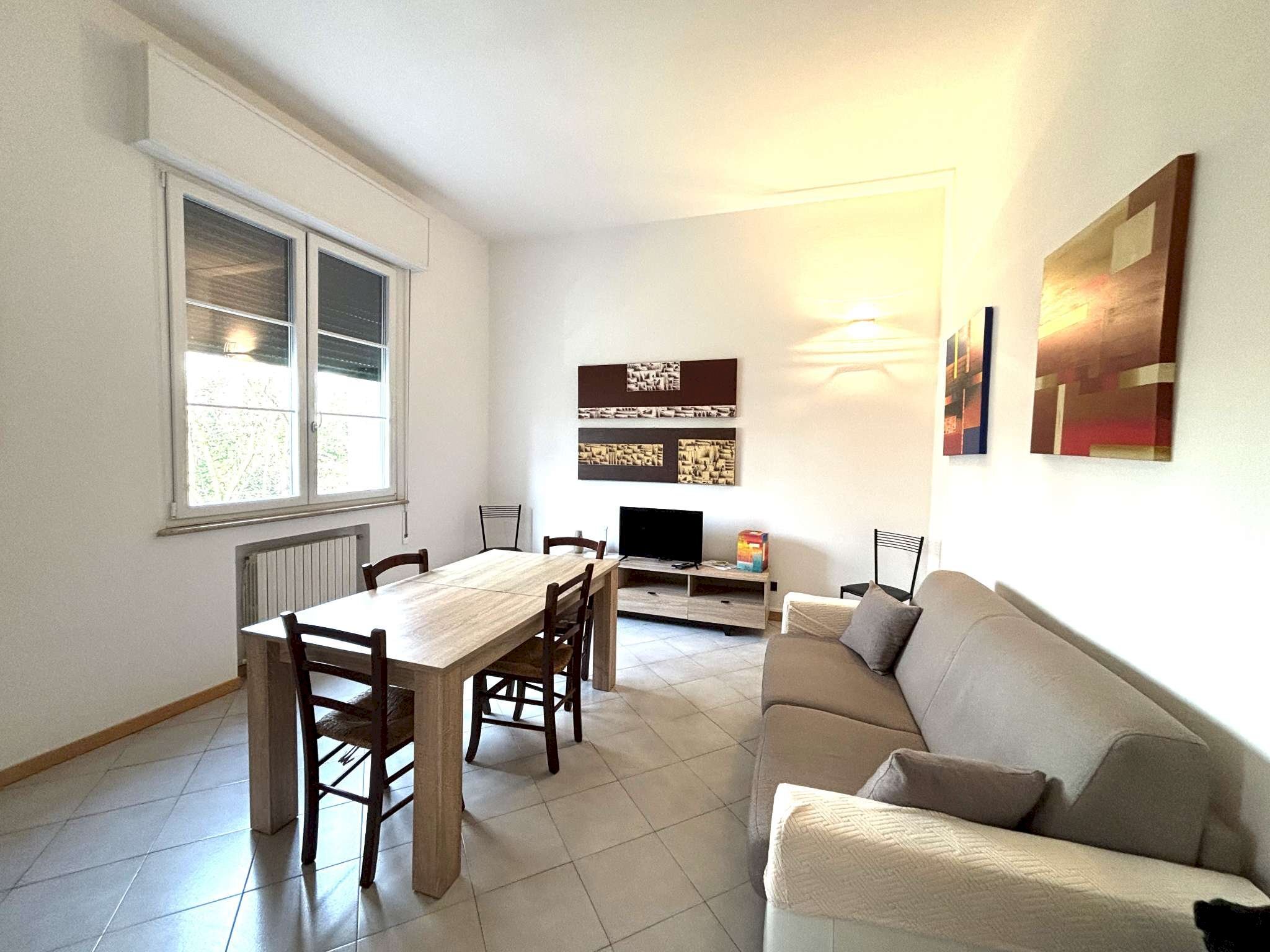 soggiorno - Appartamento via Della Campagna, Bologna (zona San Donato) - foto 2