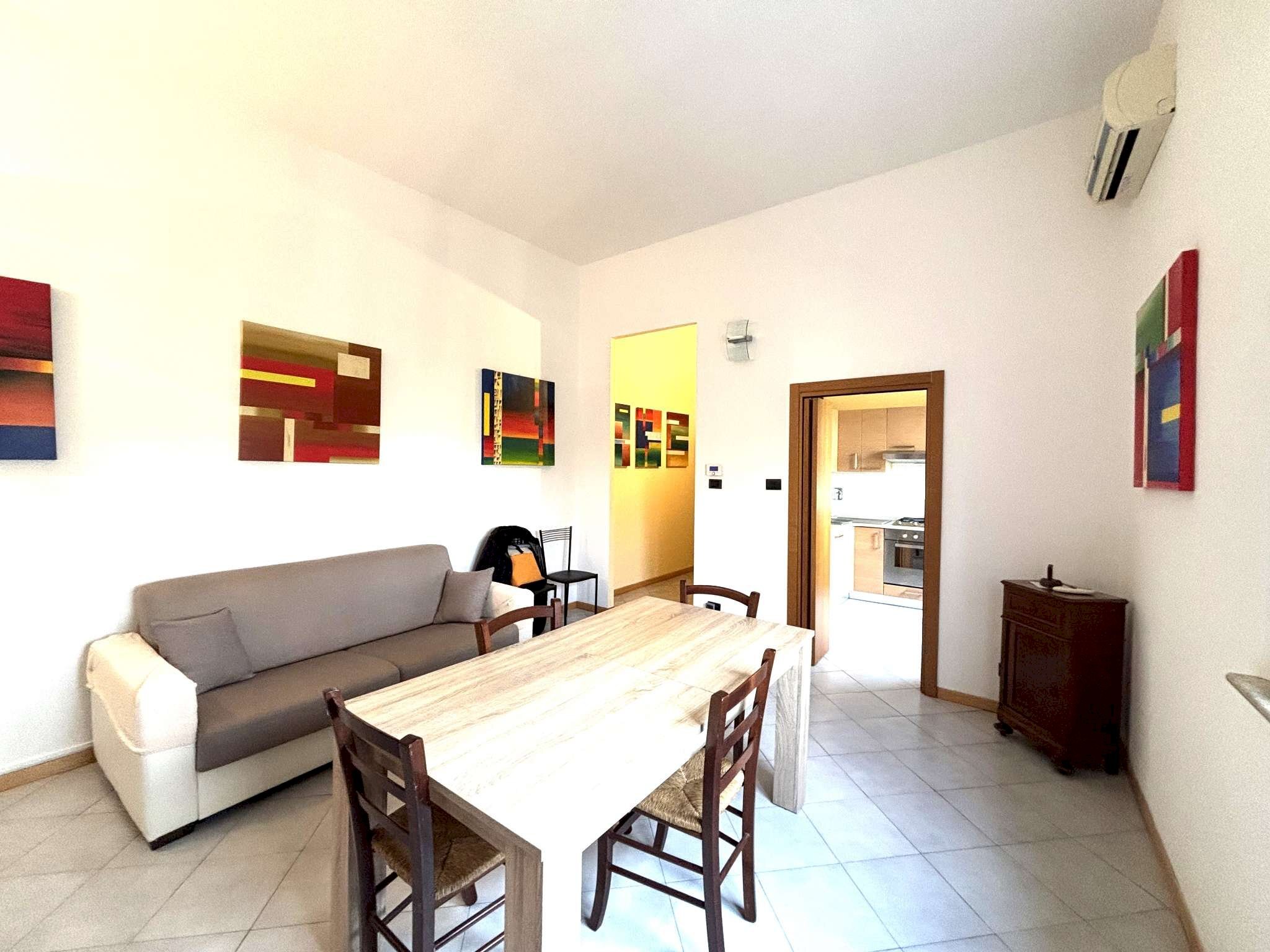 soggiorno - Appartamento via Della Campagna, Bologna (zona San Donato) - foto 3