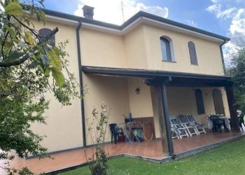 Facciata - Villa via del Puntone, Montignoso - foto 1