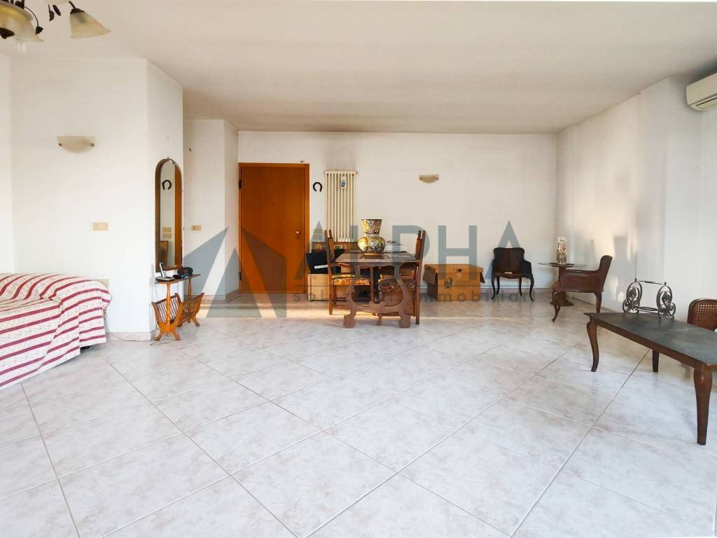 Salone - Appartamento viale Giuba, 15, Rimini - foto 1