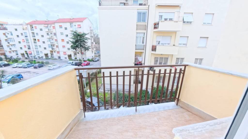 Balcone - Trilocale via delle Baleari, Roma (zona Lido di Ostia) - foto 3