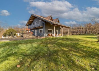 Villa Via Morande, 10 
 Lozzolo, Lozzolo - foto 5
