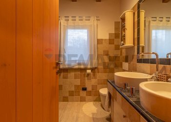 Villa Via Morande, 10 
 Lozzolo, Lozzolo - foto 22