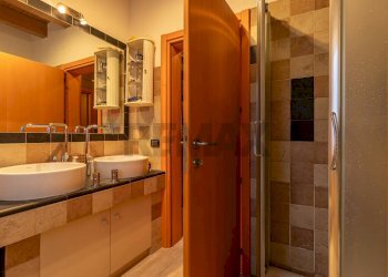 Villa Via Morande, 10 
 Lozzolo, Lozzolo - foto 24