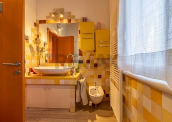 Villa Via Morande, 10 
 Lozzolo, Lozzolo - foto 50