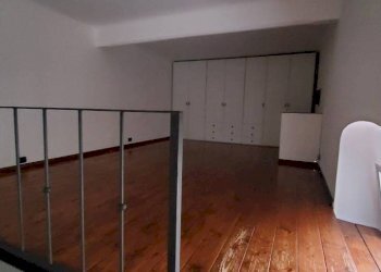 Trilocale Genova (zona Staglieno) - foto 2