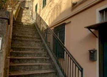 Trilocale Genova (zona Staglieno) - foto 4