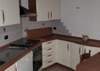 Trilocale Genova (zona Staglieno) - foto 17