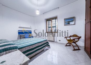 Camera - Bilocale Via Saverio Altamura, Napoli (zona Arenella) - foto 12