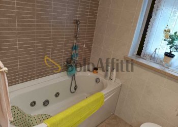 vasca.jpeg - Quadrilocale Piazza Monsignor Lionello Berti 20, Roma - foto 10