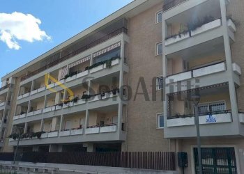 2Facciata.jpg - Quadrilocale Piazza Monsignor Lionello Berti 20, Roma - foto 16