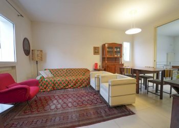 soggiorno piano terra.jpg - Quadrilocale Verucchio - foto 4