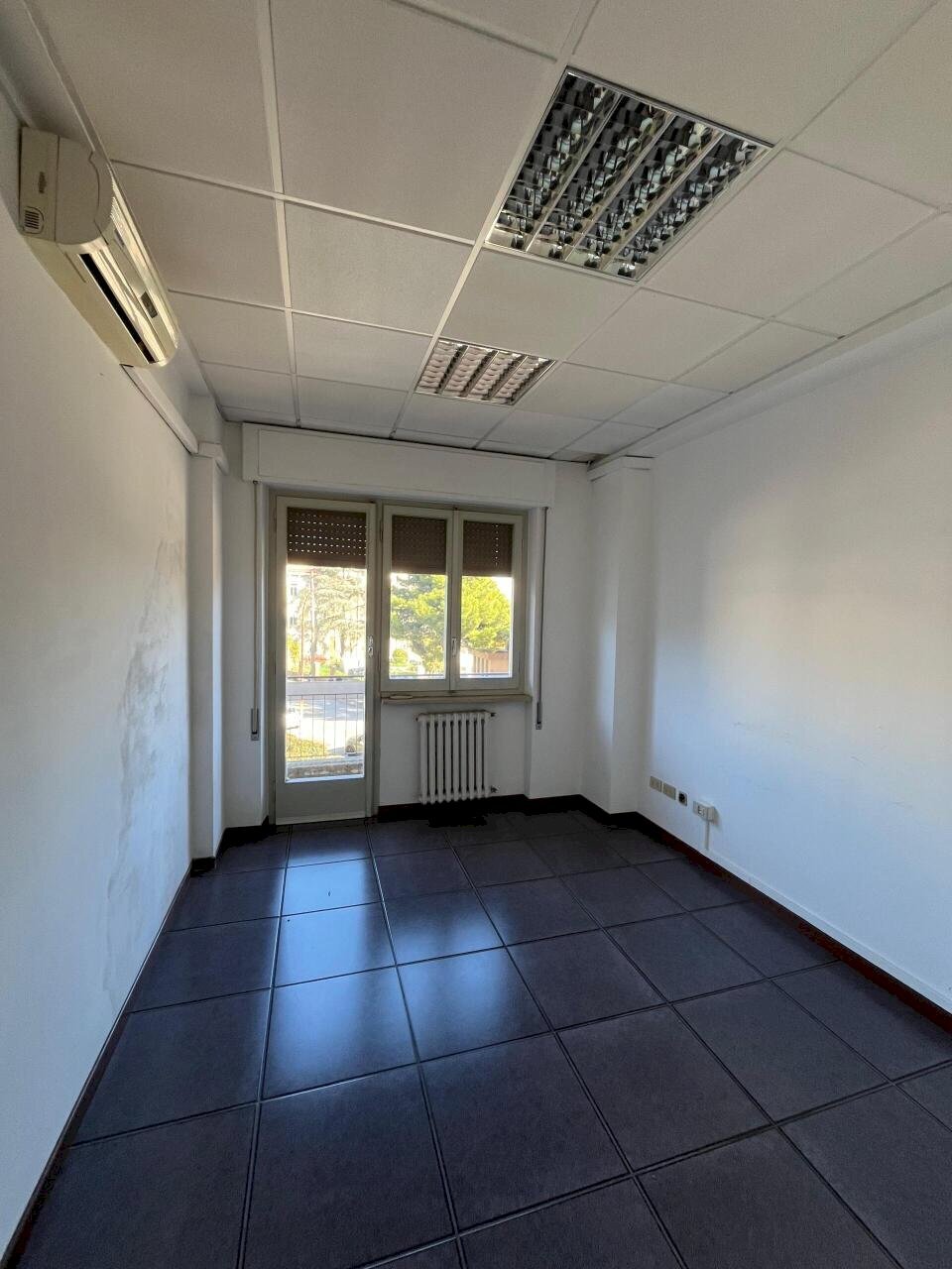 WhatsApp Image 2026-01-30 at 11.37.03.jpeg - Ufficio Viale della Rimembranza 24, Lanciano - foto 2