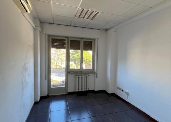 WhatsApp Image 2026-01-30 at 11.37.03.jpeg - Ufficio Viale della Rimembranza 24, Lanciano - foto 2