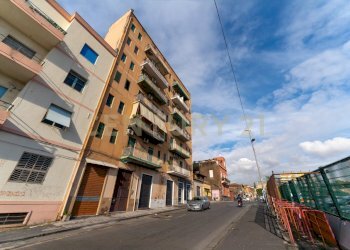 Piazza Spedini 8 CT (1).jpg - Appartamento Piazza Spedini 8, Catania - foto 2