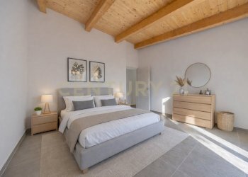 EDDCB103-D02C-40C4-8CCE-6E5504B68537.jpg - Three-family Villa Via Basento 4, Aprilia - photo 3