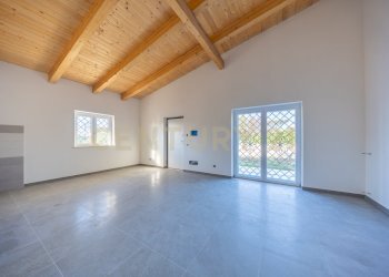 IMG_6448.JPG - Three-family Villa Via Basento 4, Aprilia - photo 4