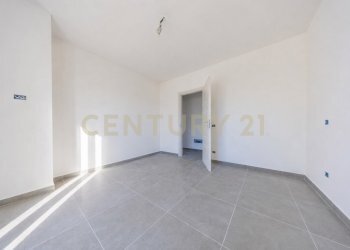 2D327A78-0418-4993-AFDF-16EB6E62A707.jpeg - Three-family Villa Via Basento 4, Aprilia - photo 9