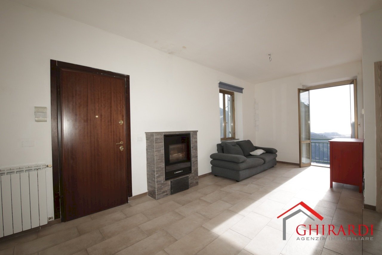 1.0 INGRESSO.JPG - Appartamento VIA MONTE TIMONE 7C, Genova (zona Sestri Ponente) - foto 2