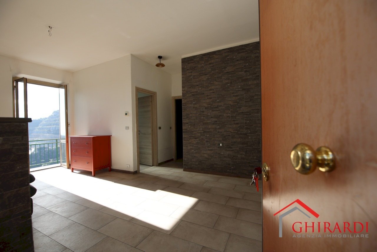 1.2 INGRESSO.JPG - Appartamento VIA MONTE TIMONE 7C, Genova (zona Sestri Ponente) - foto 3