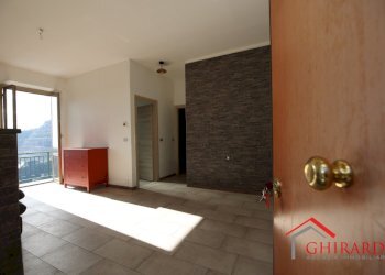 1.2 INGRESSO.JPG - Appartamento VIA MONTE TIMONE  7C, Genova (zona Sestri Ponente) - foto 3