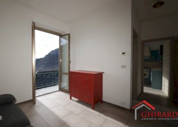 2.3 SALA.JPG - Appartamento VIA MONTE TIMONE  7C, Genova (zona Sestri Ponente) - foto 8