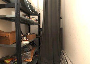 7.0 RIPOSTIGLIO.JPG - Appartamento VIA MONTE TIMONE  7C, Genova (zona Sestri Ponente) - foto 23