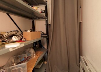 7.1 RIPOSTIGLIO.JPG - Appartamento VIA MONTE TIMONE  7C, Genova (zona Sestri Ponente) - foto 24