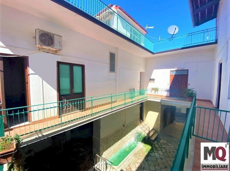 Casa indipendente Mondragone - foto 1