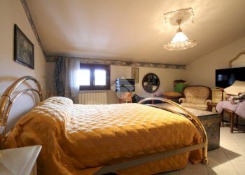 Three-room apartment Via Canale, Casalgrande - photo 20