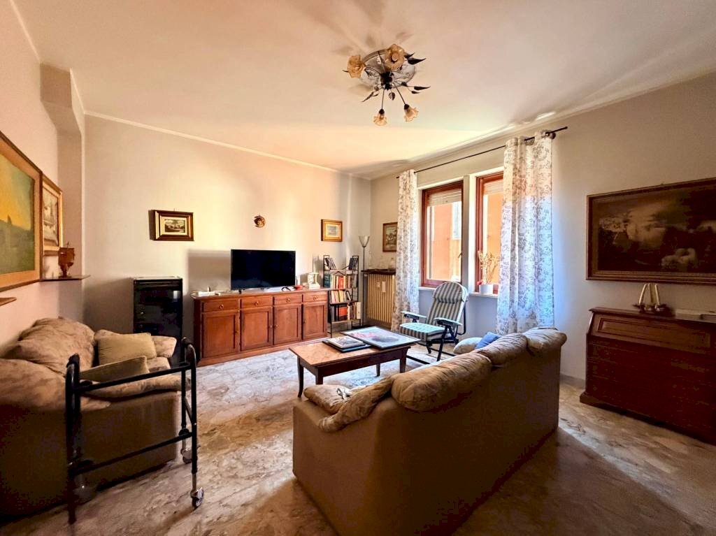 Four-room apartment Bra - photo 3