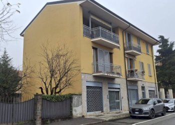 Three-room apartment Usmate Velate - photo 1