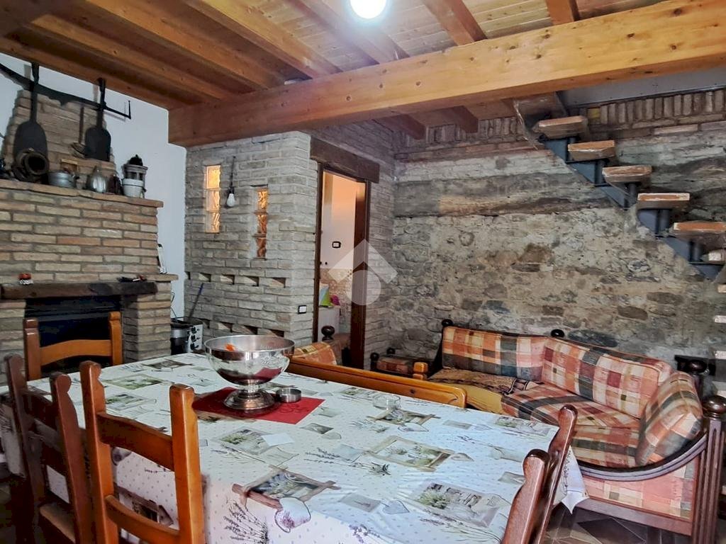 Casa semi indipendente Str. Val Sporzana, Fornovo di Taro - foto 2
