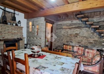 Casa semi indipendente Str. Val Sporzana, Fornovo di Taro - foto 7