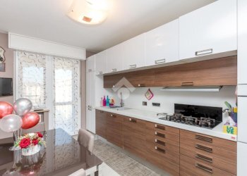 Four-room apartment Via Sandro Botticelli, Torino (neighborhood Rebaudengo) - photo 11