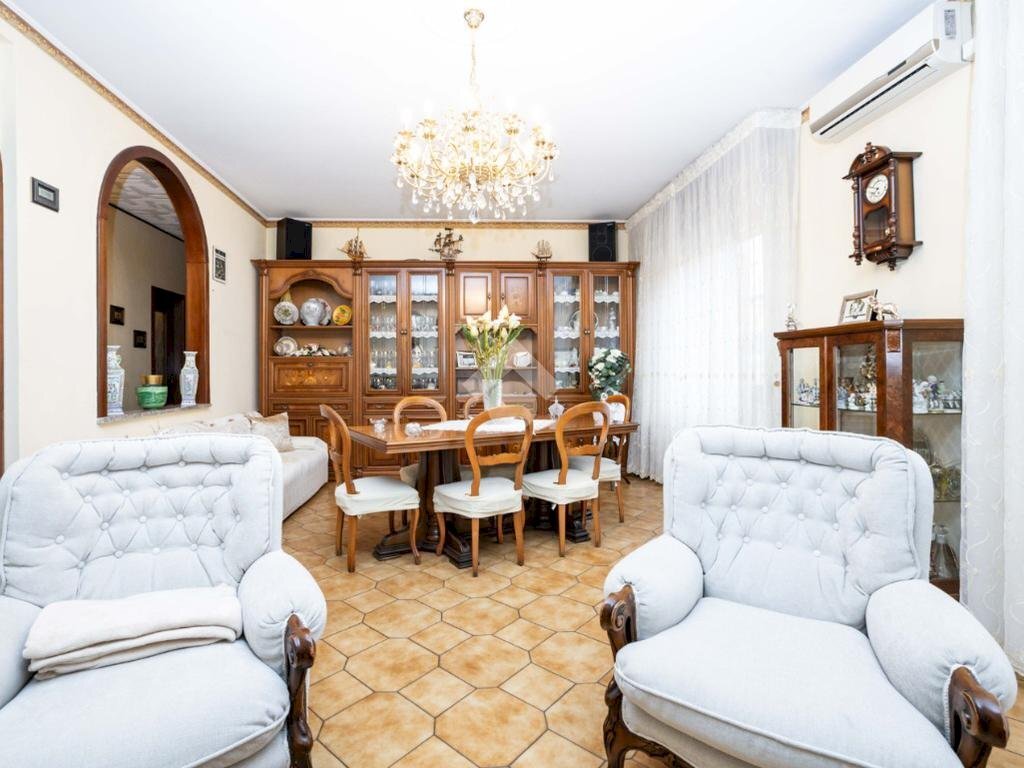 Three-room apartment Via Marco D'Agrate, Milano - photo 1