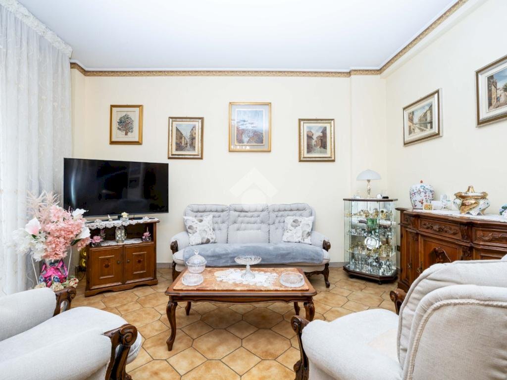 Three-room apartment Via Marco D'Agrate, Milano - photo 3