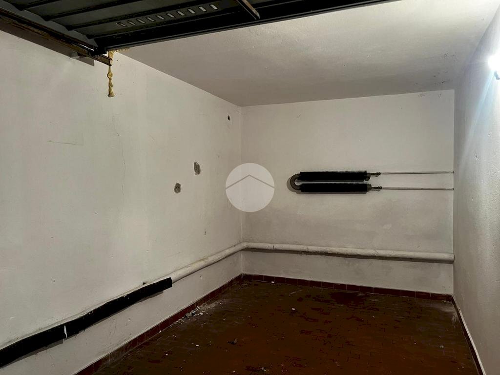 Box Via Lorenzo Perosi, Milano (neighborhood Lorenteggio) - photo 2