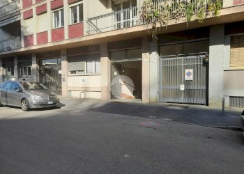 Box Via Lorenzo Perosi, Milano (neighborhood Lorenteggio) - photo 2