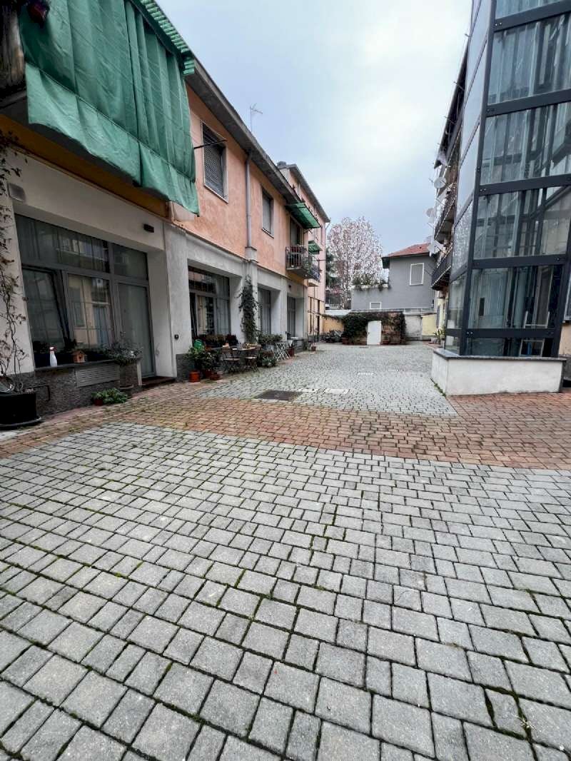 One-room apartment via GIUSEPPE RIPAMONTI 218, Milano (neighborhood Vigentino) - photo 3