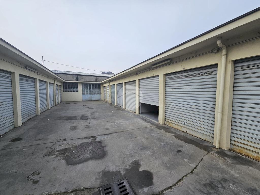 Box Box Via Borgaro, Torino (zona Madonna Campagna) - foto 2