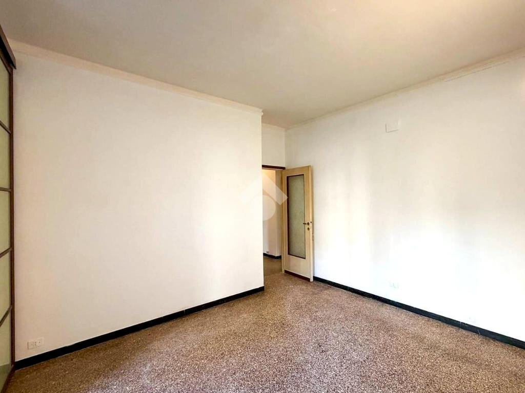 Four-room apartment Via Marco Giuseppe Compagnoni, Genova (neighborhood Rivarolo) - photo 3