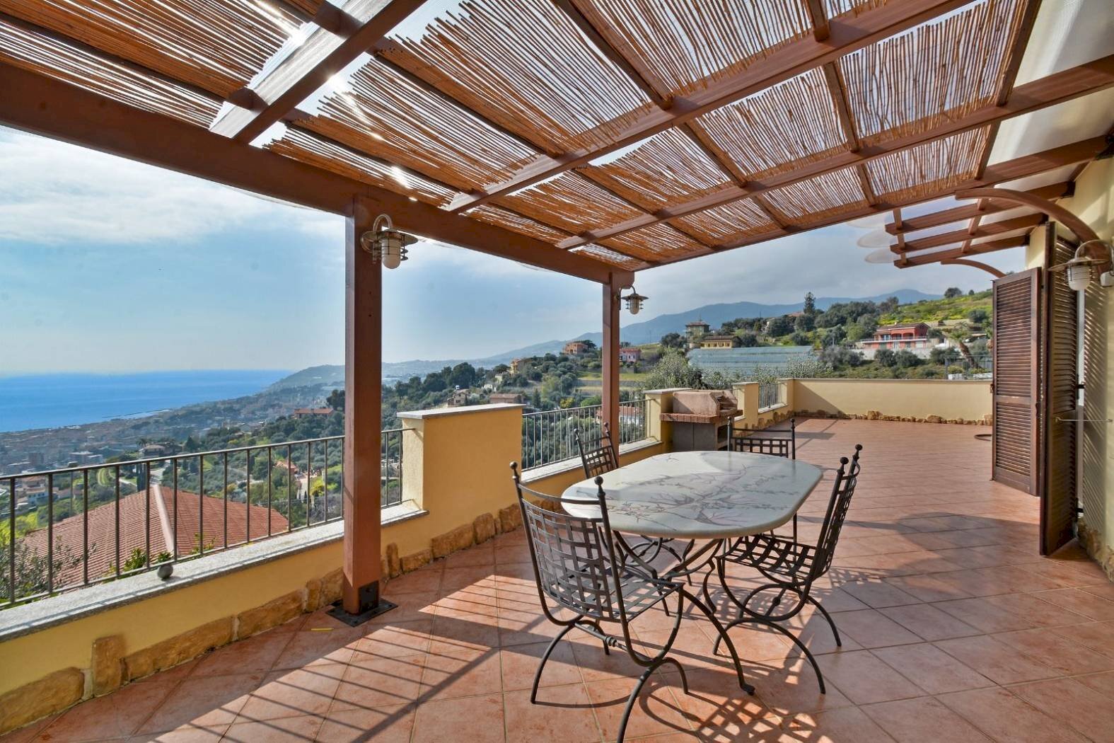 Villa Sanremo - foto 1