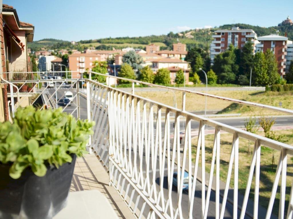 Four-room apartment Via Della Barca, Bologna (neighborhood Battindarno) - photo 1