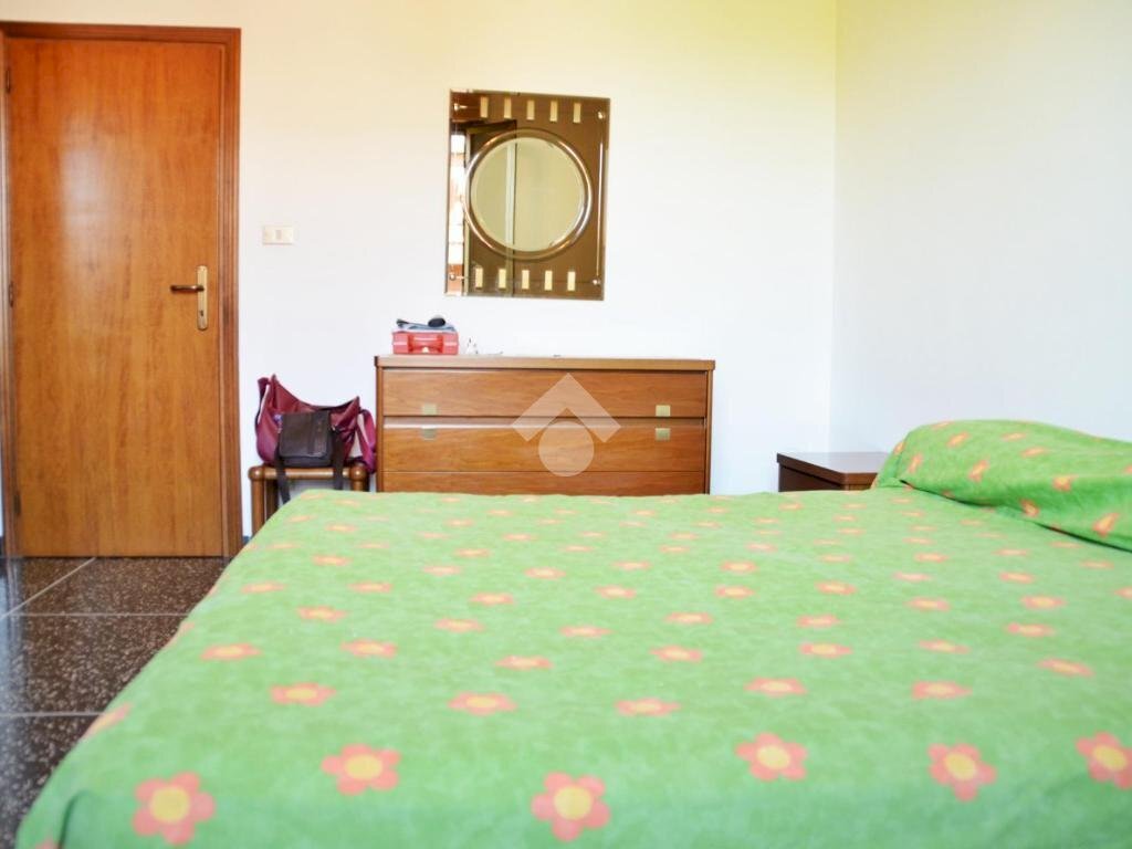 Four-room apartment Via Della Barca, Bologna (neighborhood Battindarno) - photo 3