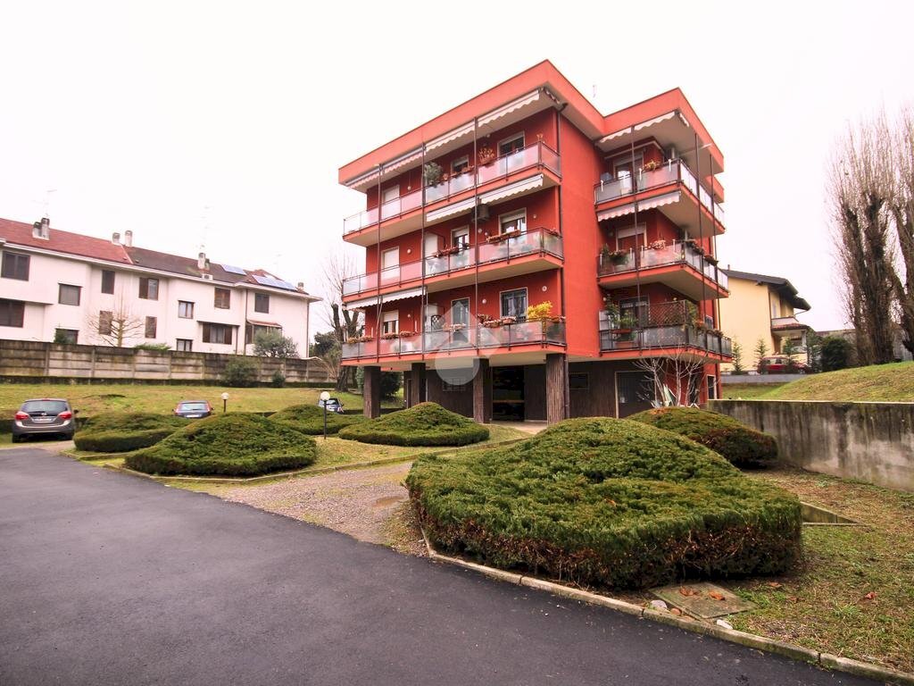 Three-room apartment Via Giuseppe Garibaldi, Cornaredo - photo 1