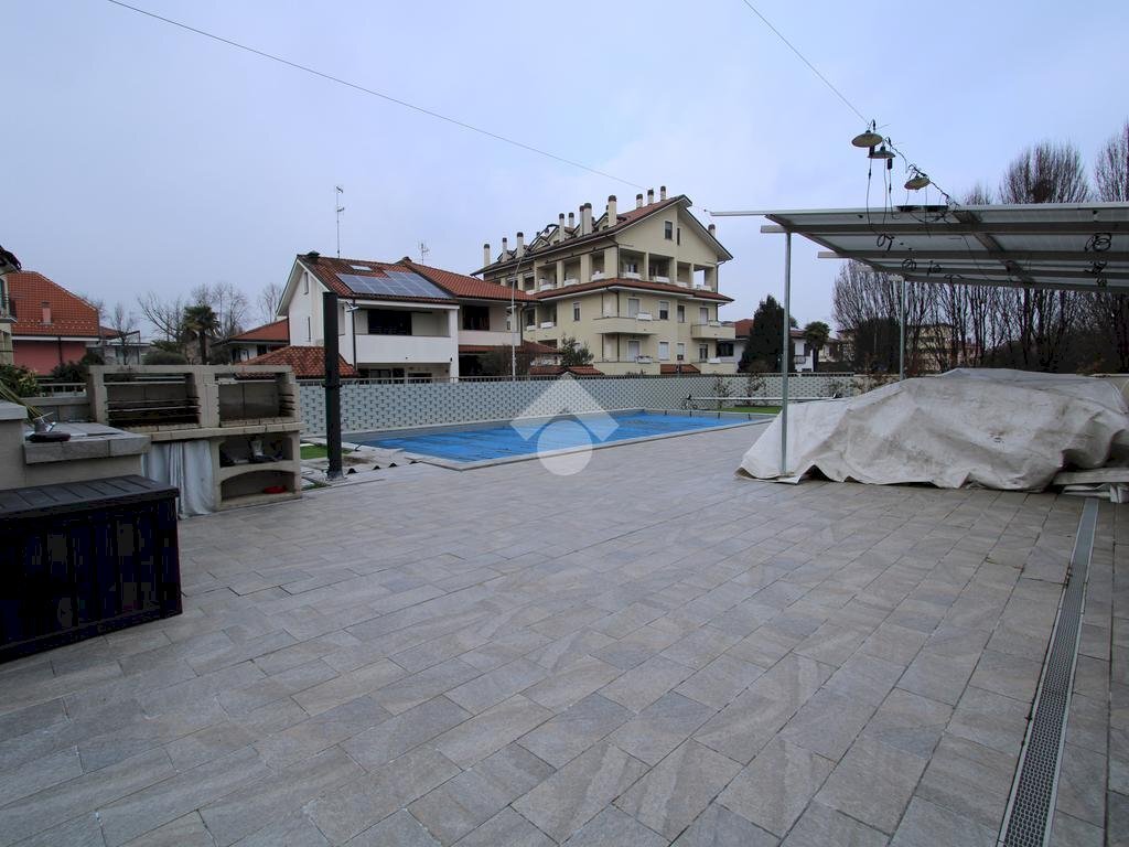 Four-room apartment Via Cusago, Bareggio - photo 3