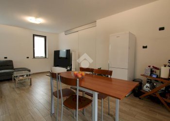 Four-room apartment Via Cusago, Bareggio - photo 11