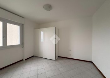 Two-room apartment Seconda strada torre, Pioltello - photo 1