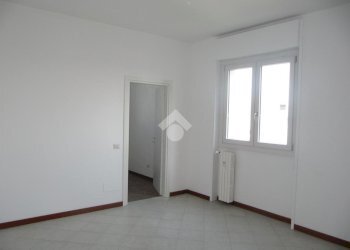 Two-room apartment Seconda strada torre, Pioltello - photo 13